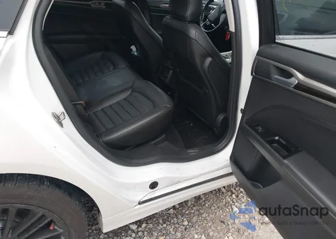 2016 Ford Fusion Se z USA, uszkodzony, nr VIN 3FA6P0HD0GR256250